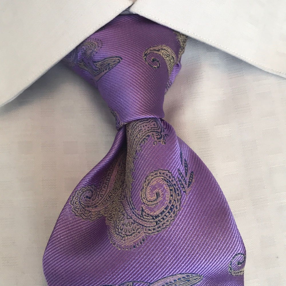 Tie - Picture 2 of 4